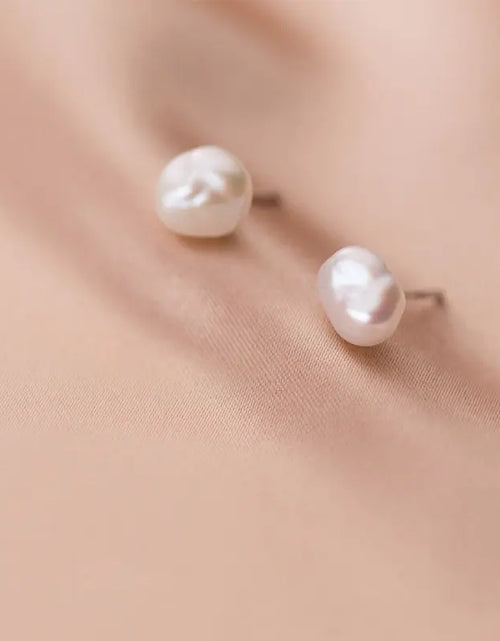 Load image into Gallery viewer, Baroque Pearl Stud Earrings
